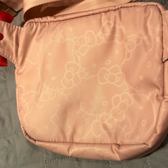 Rare Herschel x Hello Kitty Fifteen Belt Bag Pink Sanrio Bow Sling Fanny Pack - Picture 12 of 12